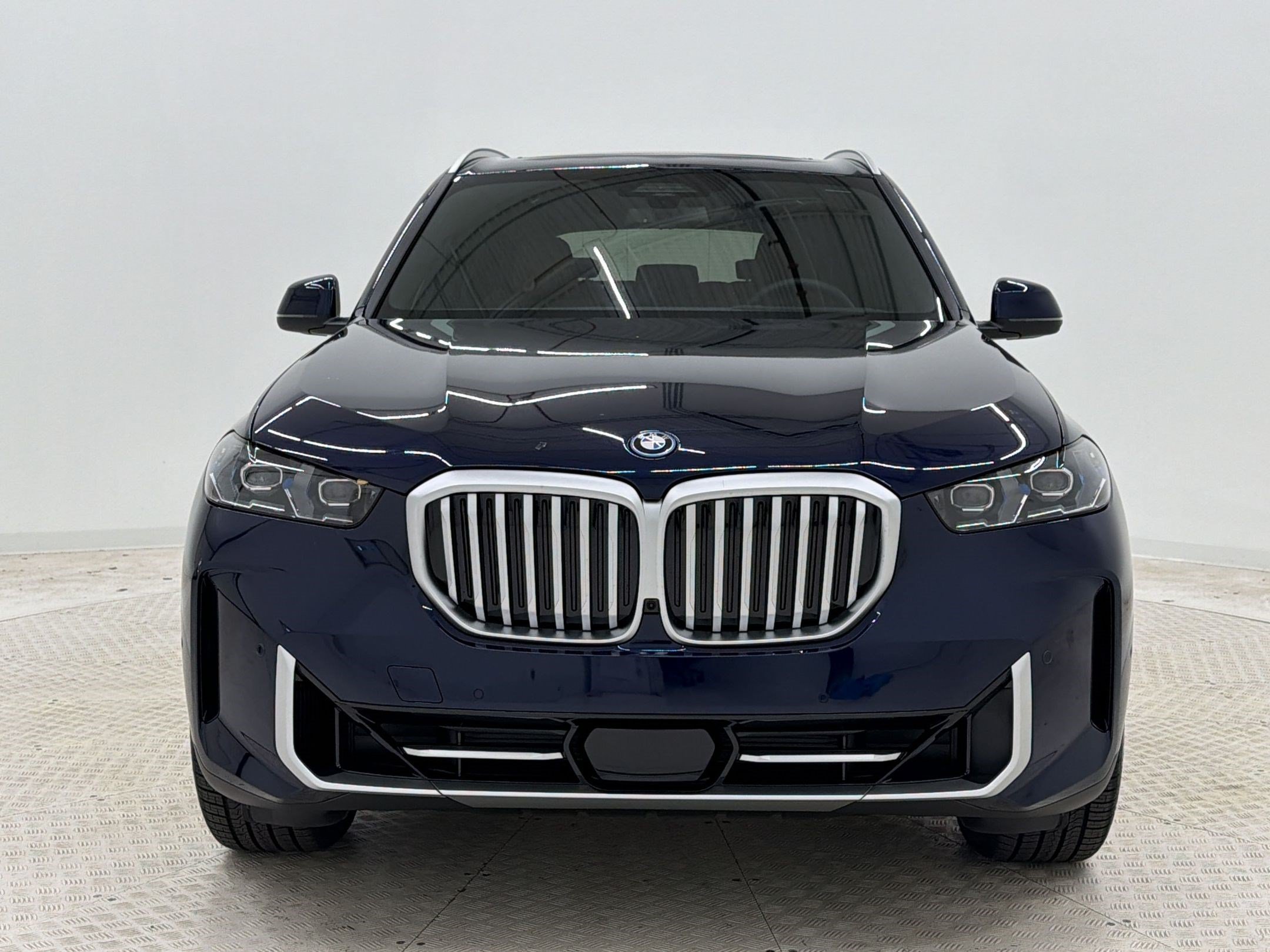 New 2026 BMW X5 xDrive50e AWD/4WD image 6