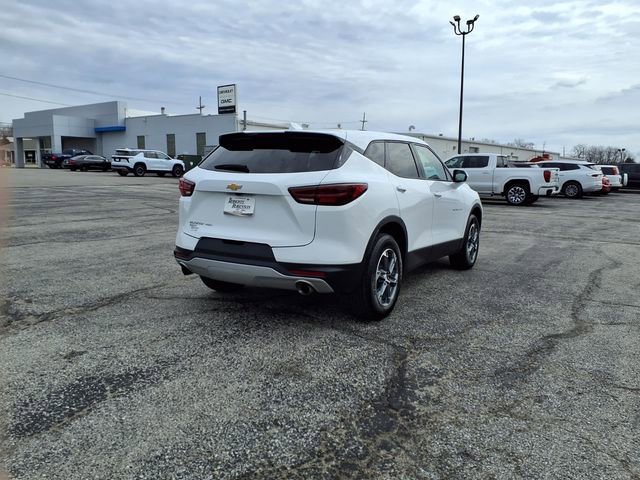 Used 2025 Chevrolet Blazer LT AWD/4WD image 19