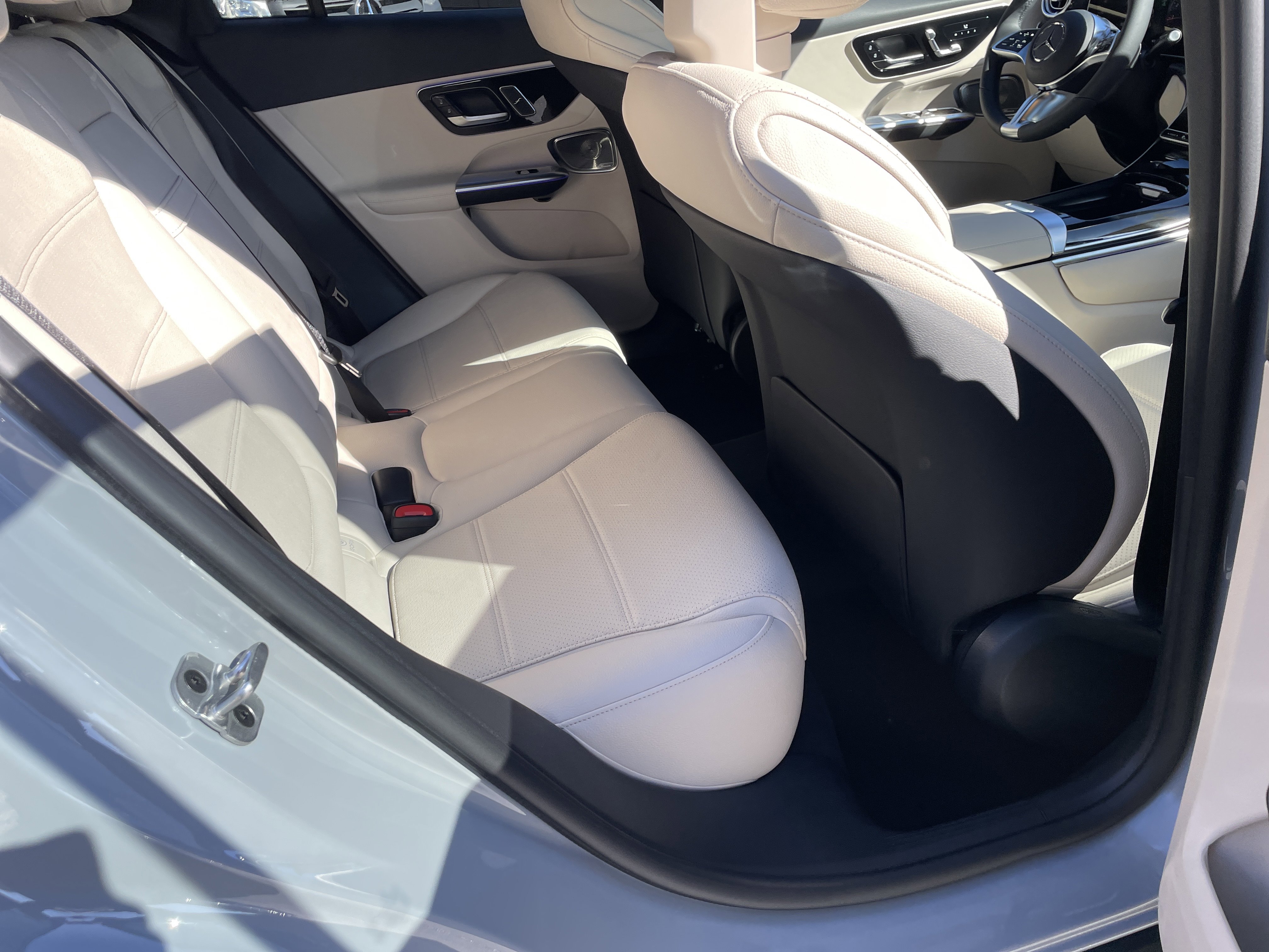 New 2026 Mercedes-Benz GLC 300 image 39