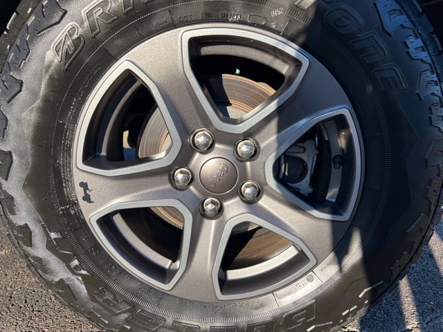 Used 2018 Jeep Wrangler Sport AWD/4WD image 29