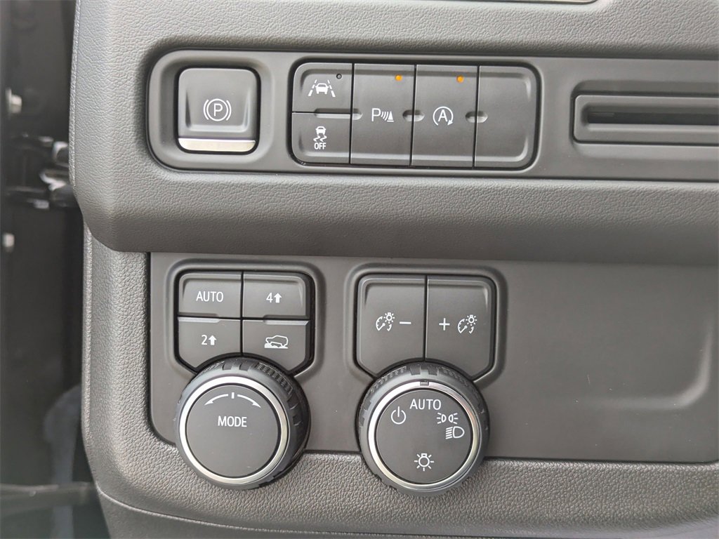 Used 2023 Chevrolet Tahoe LT image 14