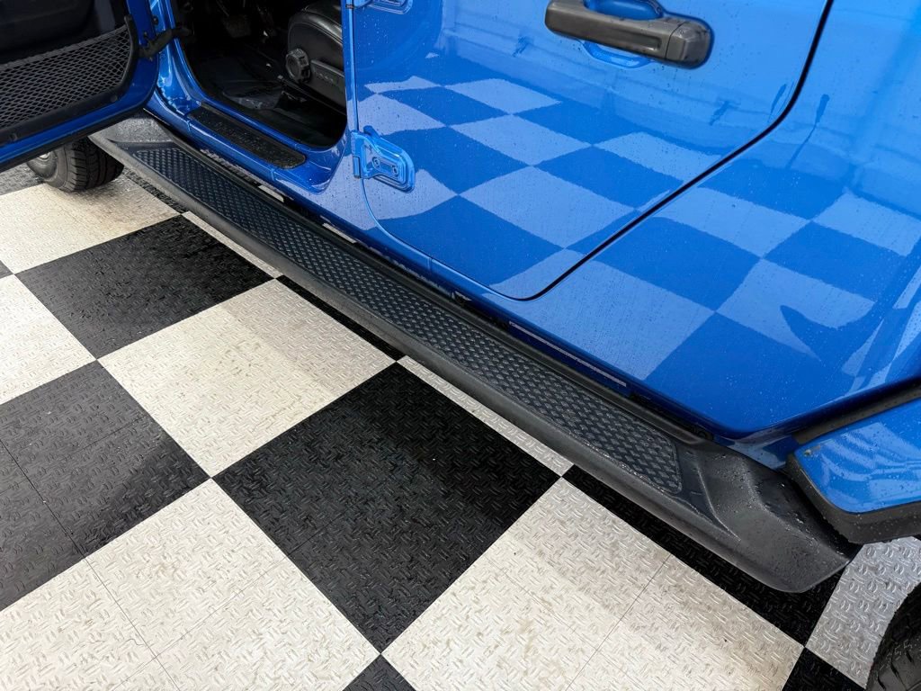 Used 2021 Jeep Gladiator Overland w/ Uconnect 4C Nav & Sound Group image 32