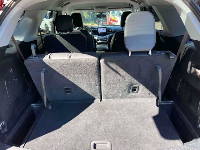 Used 2023 Ford Explorer XLT w/ Equipment Group 202A AWD/4WD image 20