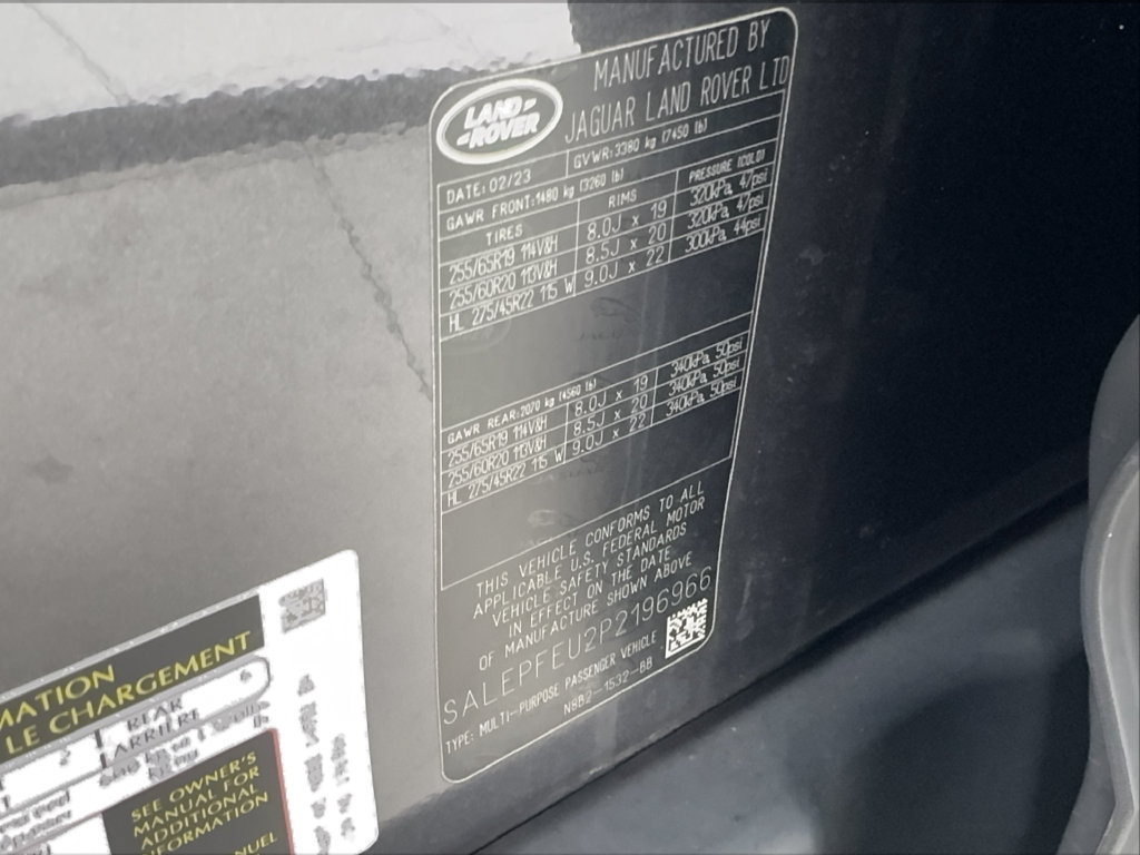 Used 2023 Land Rover Defender 130 SE AWD/4WD image 64