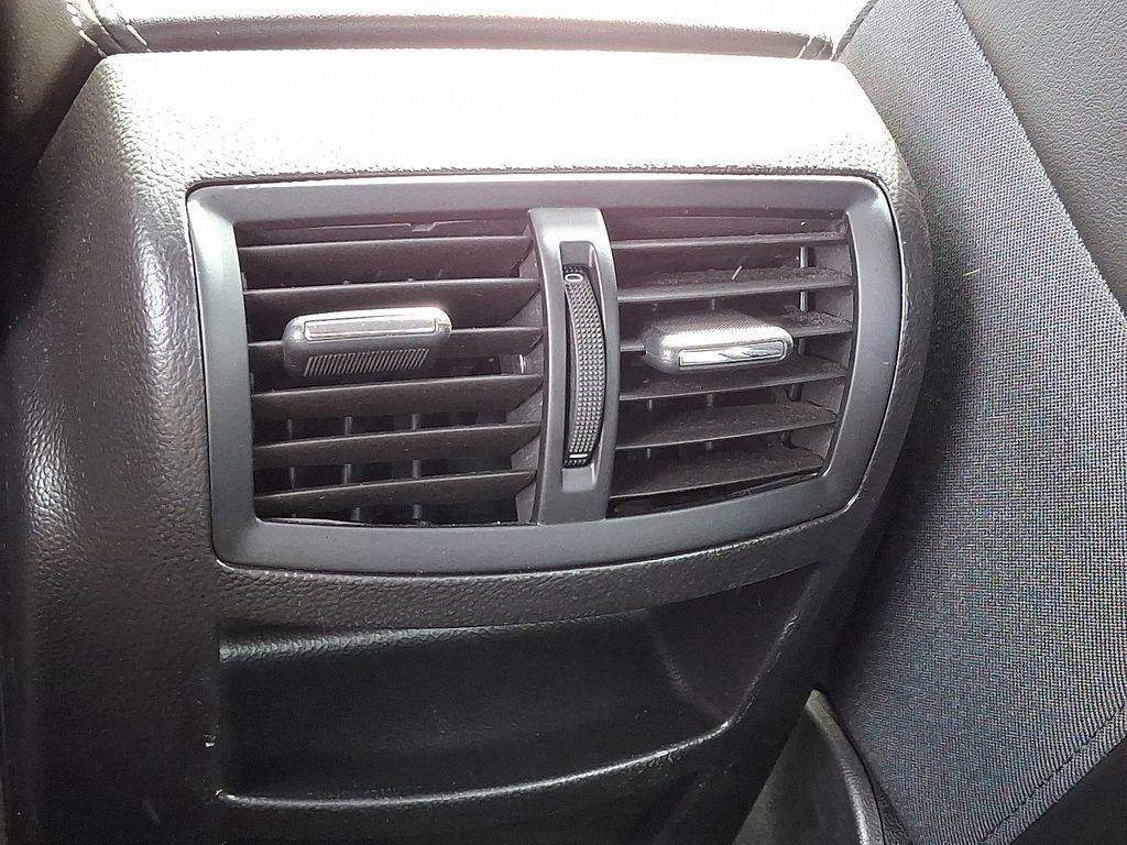 Used 2016 Buick Regal image 12