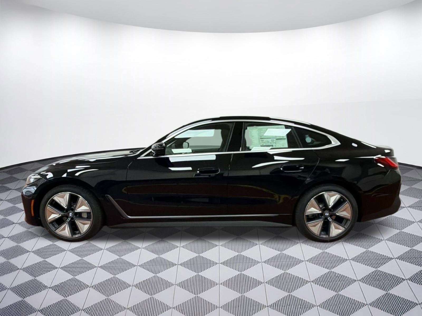 New 2026 BMW i4 xDrive40i w/ Premium Package AWD/4WD image 2