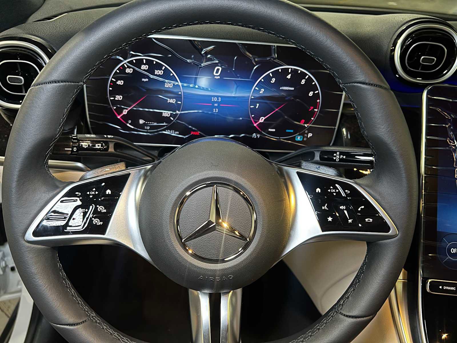 New 2025 Mercedes-Benz GLC 300 4MATIC image 23