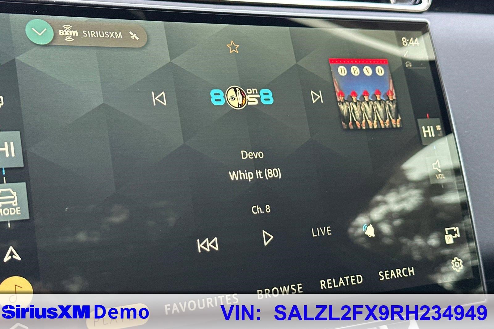 Used 2024 Land Rover Range Rover Evoque Dynamic SE image 37