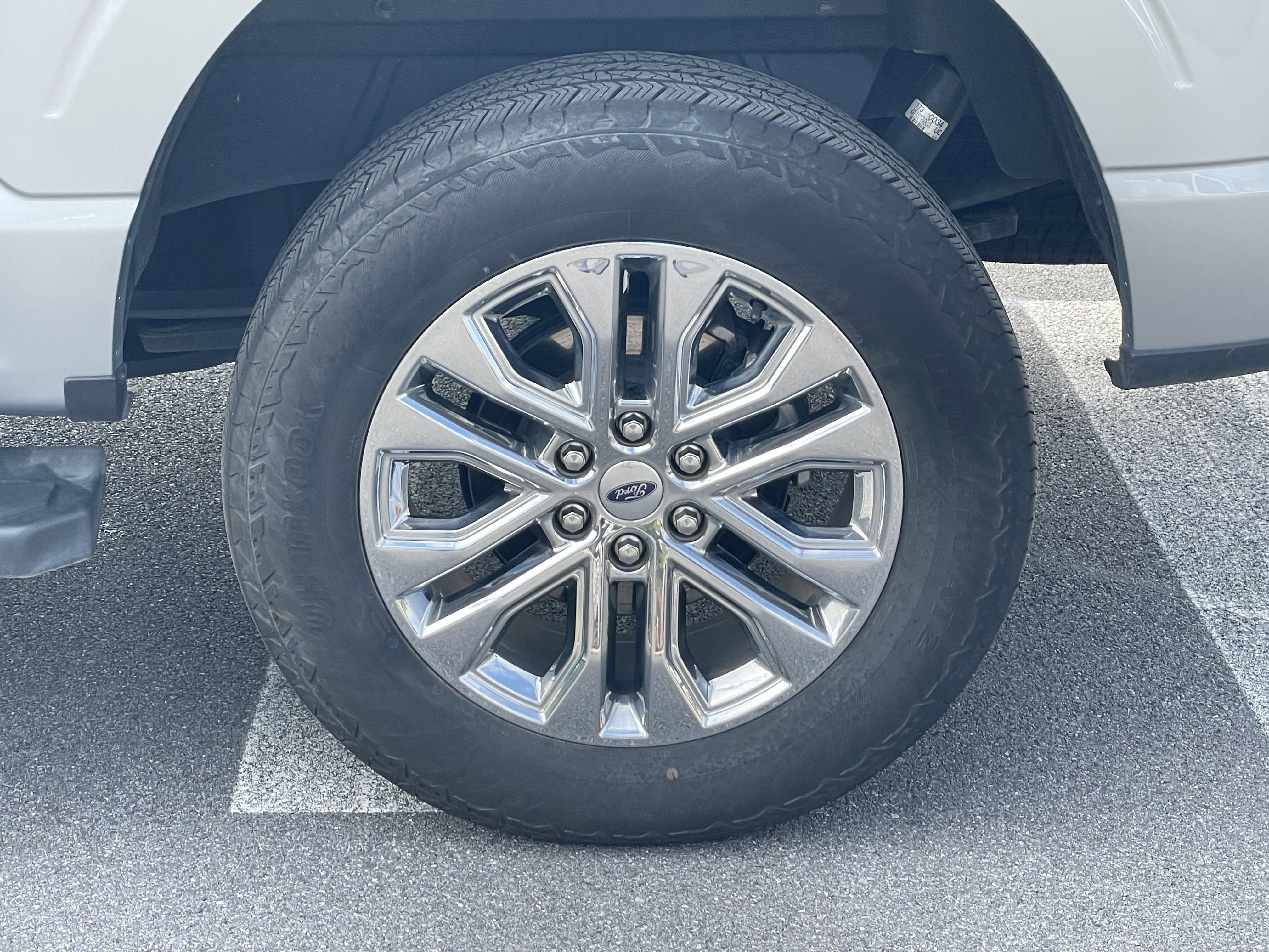 Used 2024 Ford F150 Lariat w/ Bed Utility Package image 10