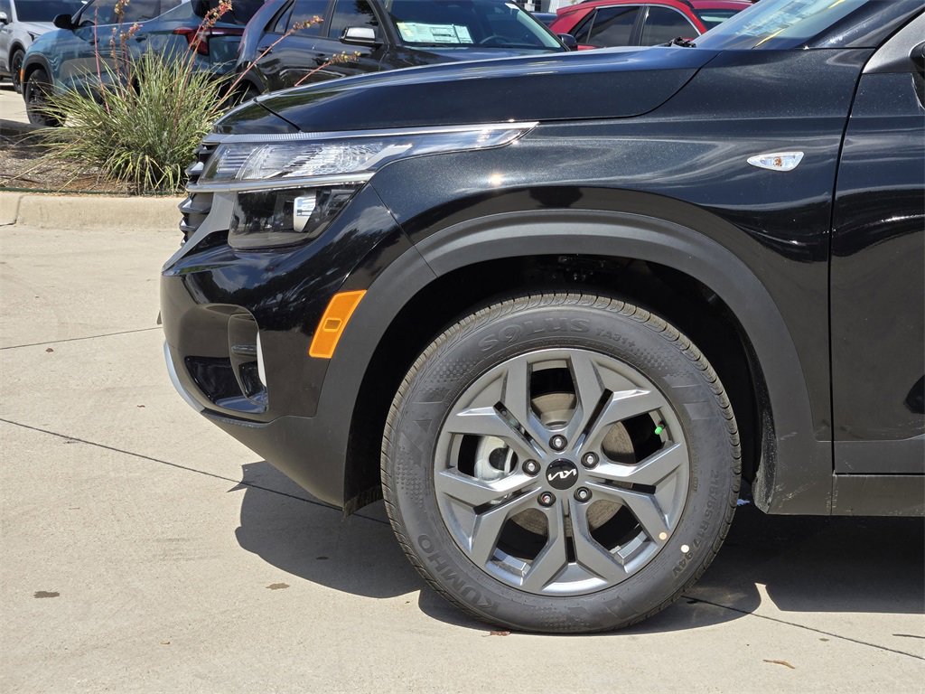 New 2026 Kia Seltos LX image 5