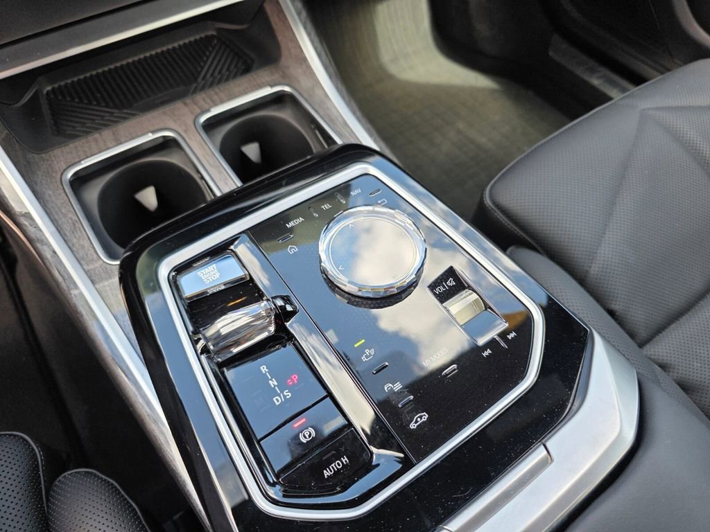 Certified 2023 BMW 740i 740i image 25