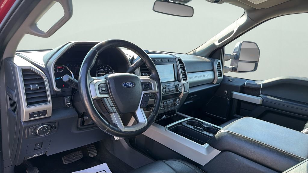 Used 2021 Ford F350 Lariat w/ Chrome Package image 22