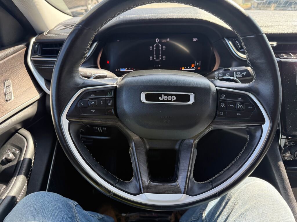 Used 2021 Jeep Grand Cherokee L Limited image 12