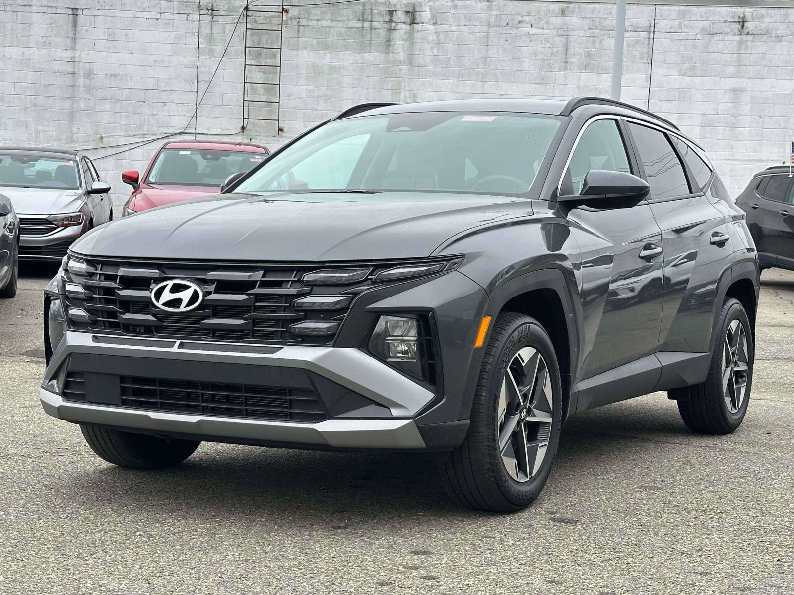 Used 2025 Hyundai Tucson SEL AWD/4WD image 2