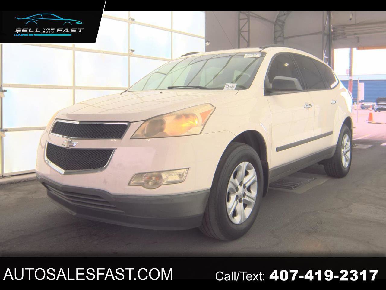 Used 2012 Chevrolet Traverse LS FWD image 1