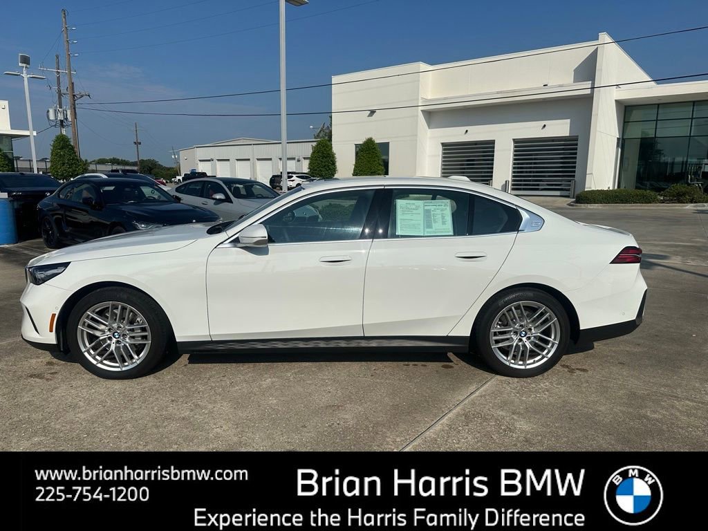 Certified 2025 BMW 530i image 8
