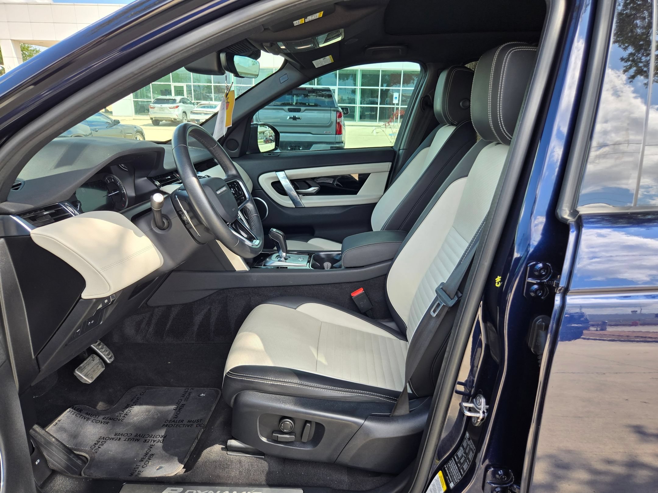 Used 2023 Land Rover Discovery Sport S R-Dynamic AWD/4WD image 9