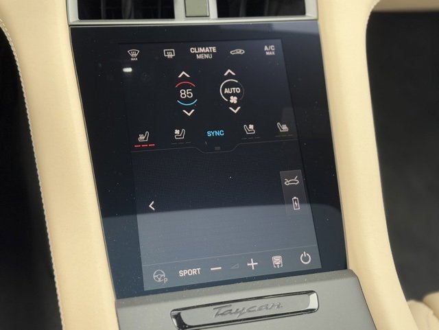 New 2024 Porsche Taycan 4S image 34