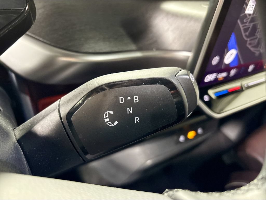 Used 2025 Volkswagen ID. Buzz Pro S Plus AWD/4WD image 19