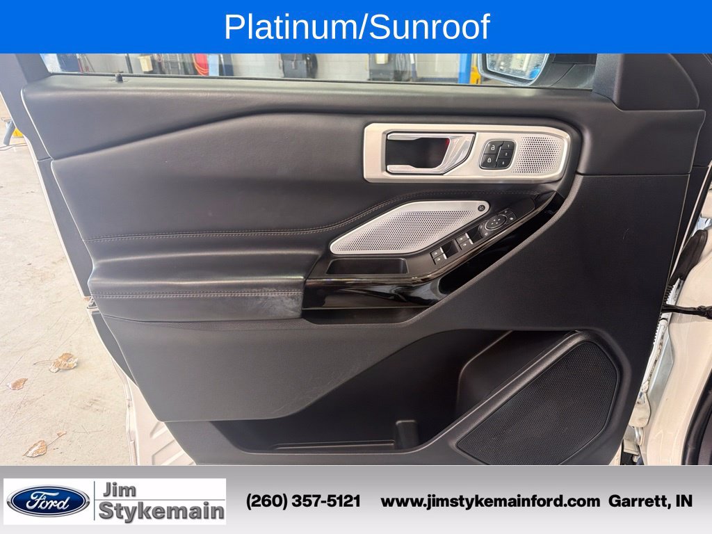 Used 2021 Ford Explorer Platinum w/ Equipment Group 601A AWD/4WD image 18