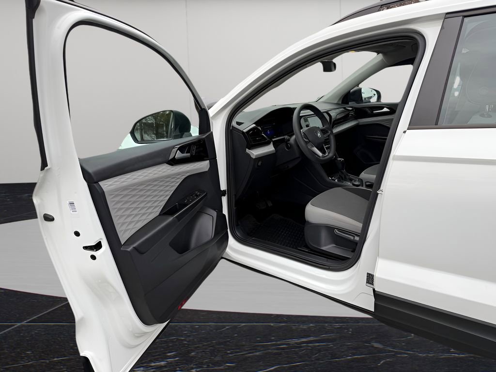 Used 2022 Volkswagen Taos S image 16
