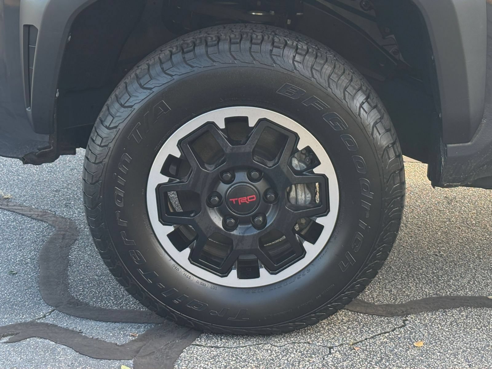 Used 2024 Toyota Tacoma 4x4 Double Cab image 29