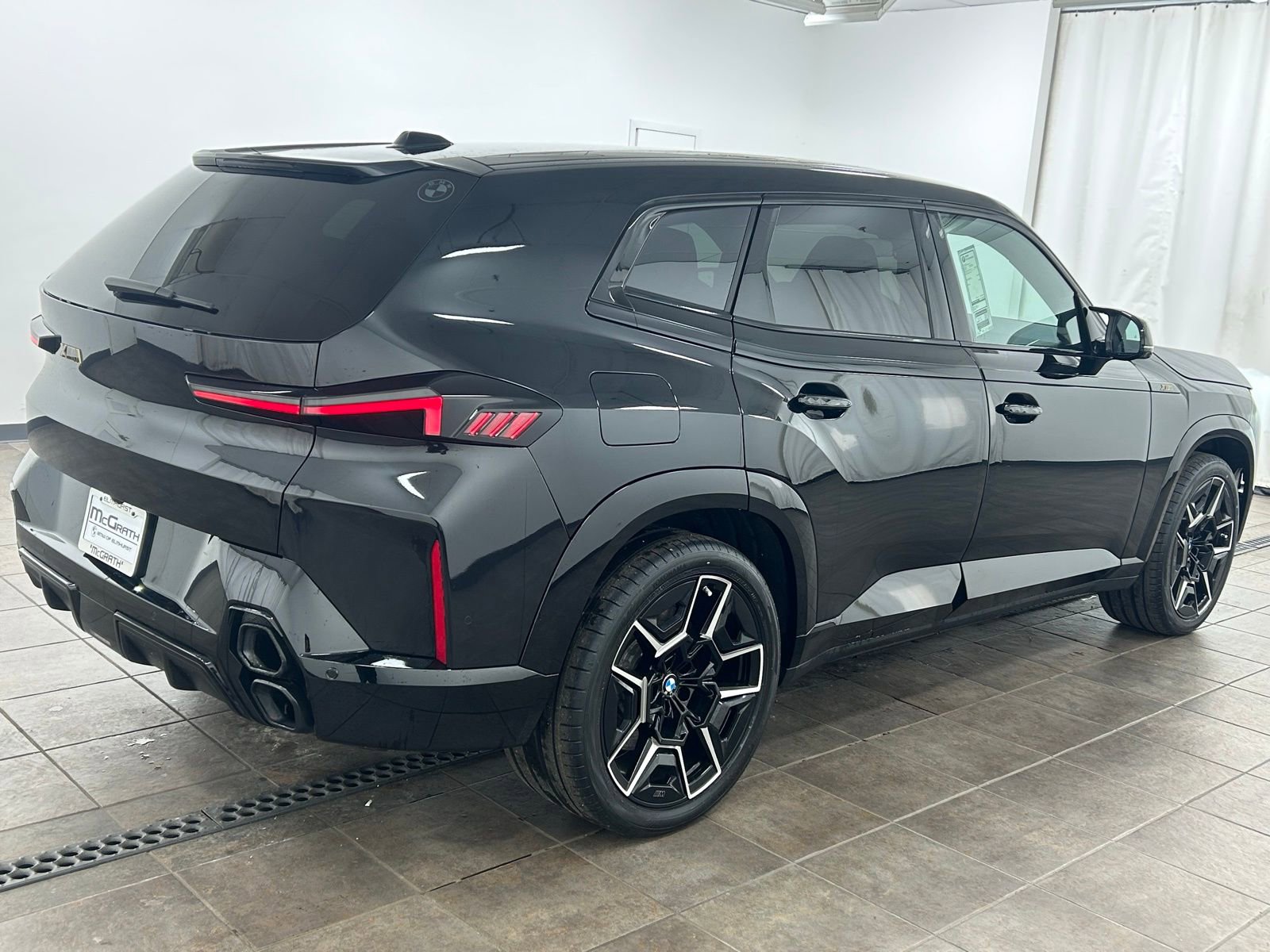 Used 2025 BMW XM image 5