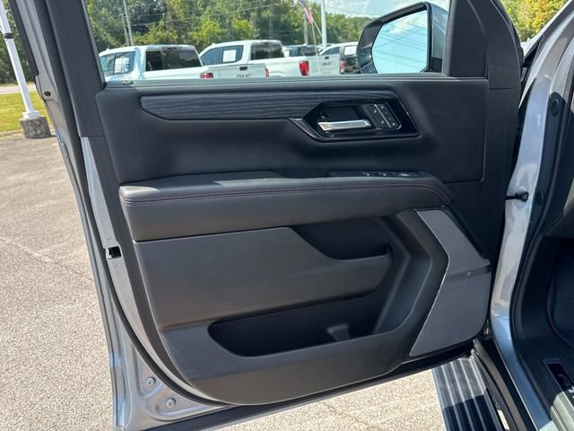 Used 2025 GMC Yukon AT4 Ultimate w/ LPO, Floor Liner Package AWD/4WD image 26