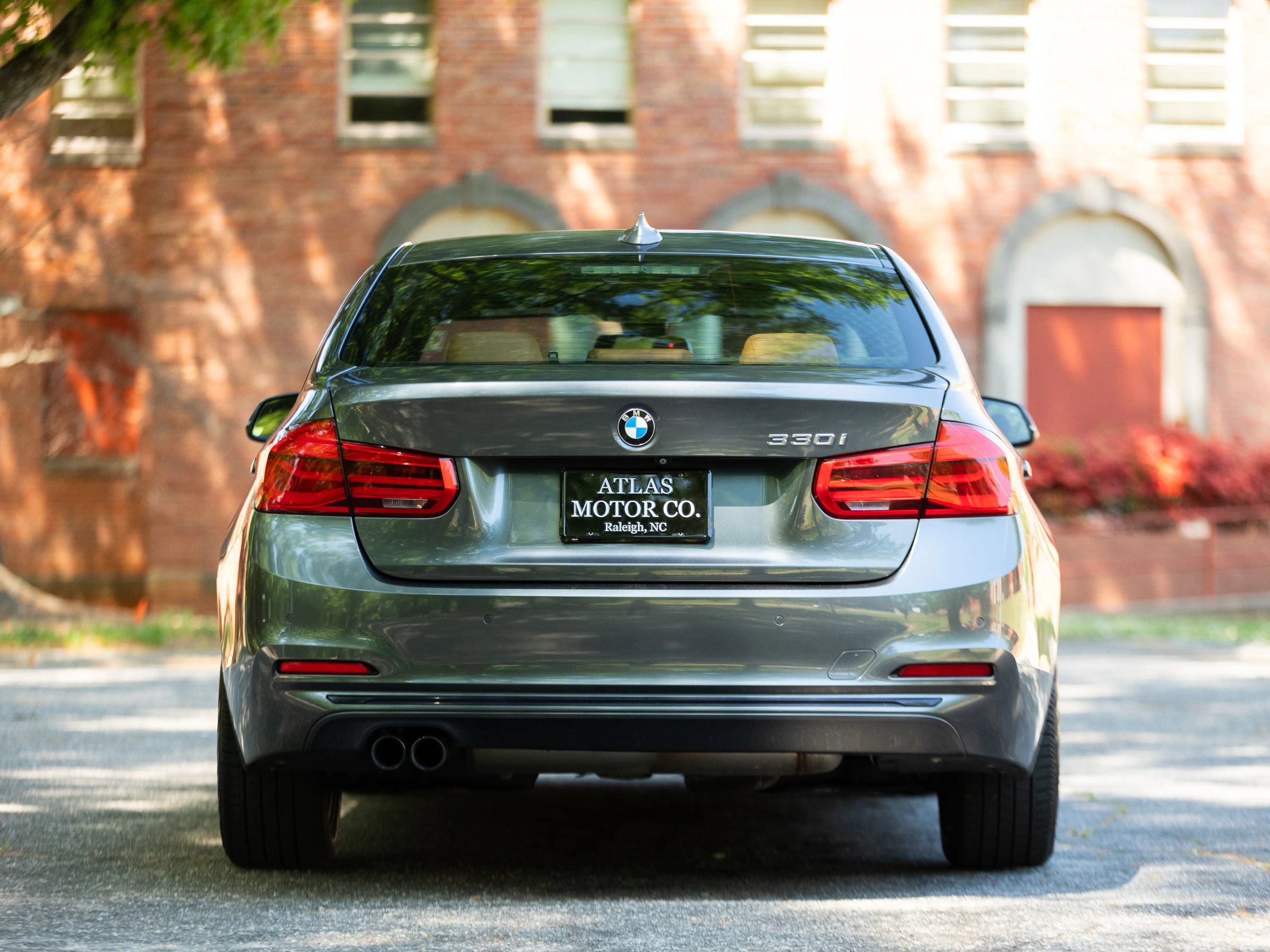 Used 2018 BMW 330i Sedan RWD image 10
