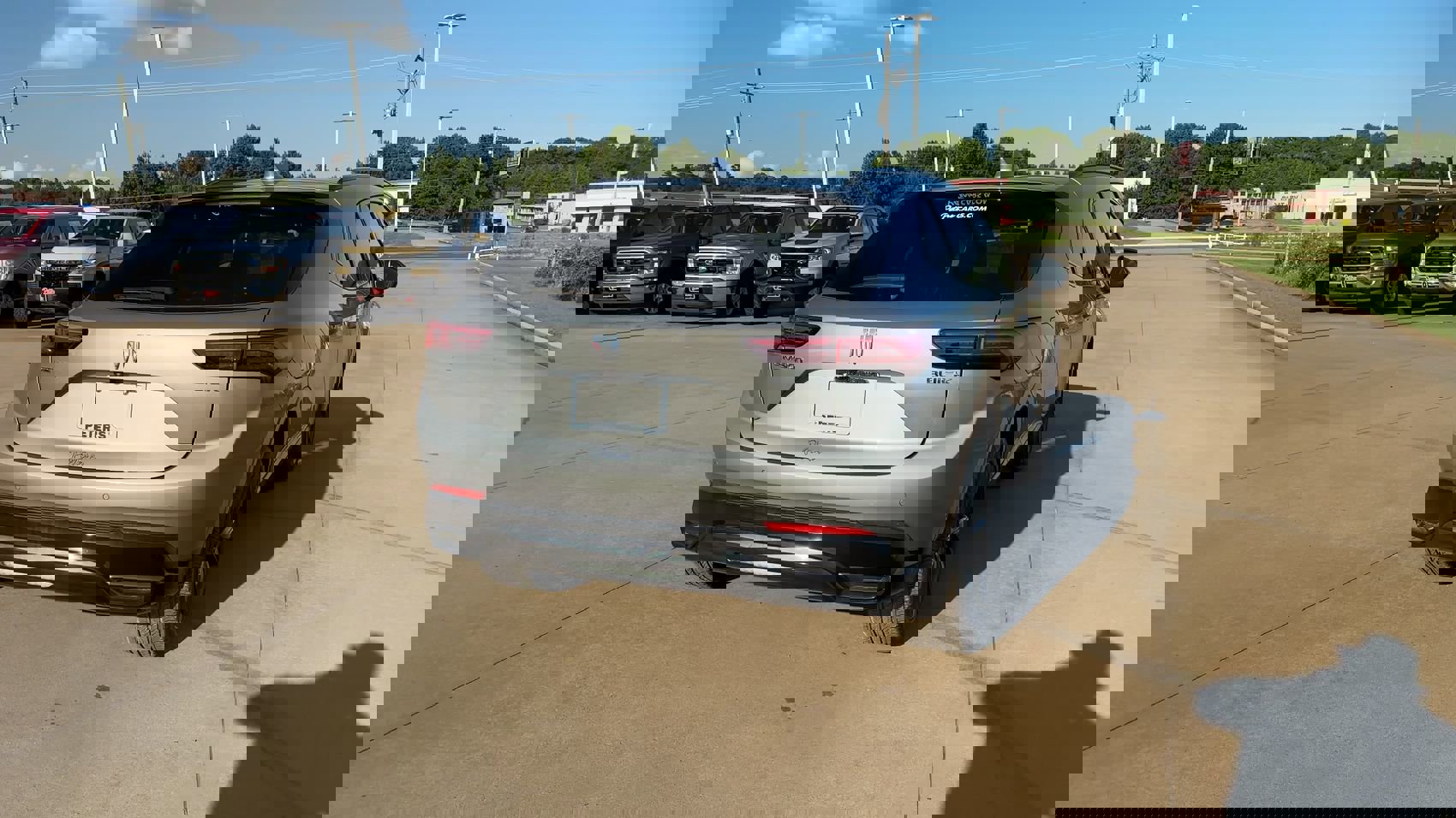 New 2025 Buick Envision Sport Touring image 3