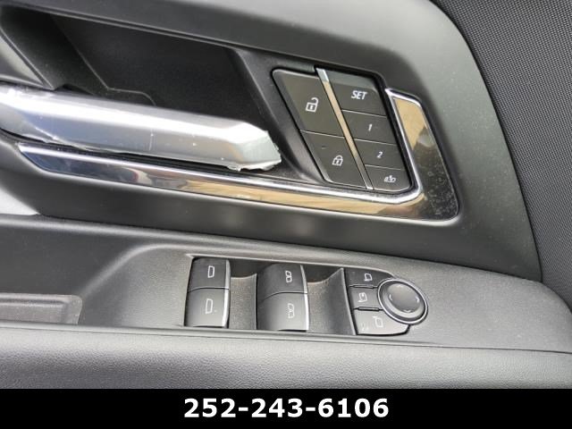 Used 2025 Chevrolet Silverado EV RST AWD/4WD image 15