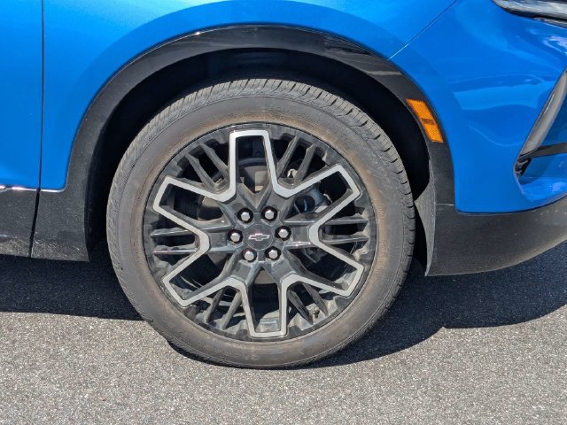 Used 2024 Chevrolet Blazer RS w/ Driver Confidence II Package FWD image 11