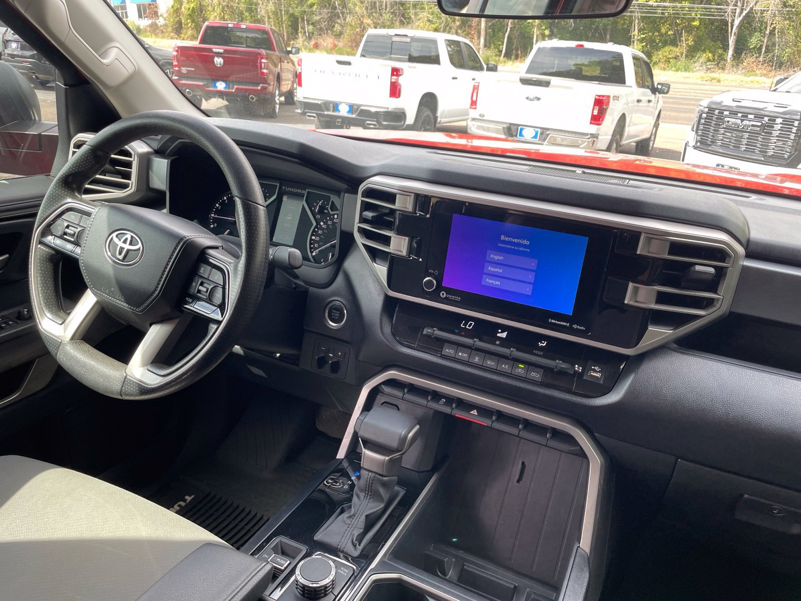 Used 2022 Toyota Tundra SR5 AWD/4WD image 32