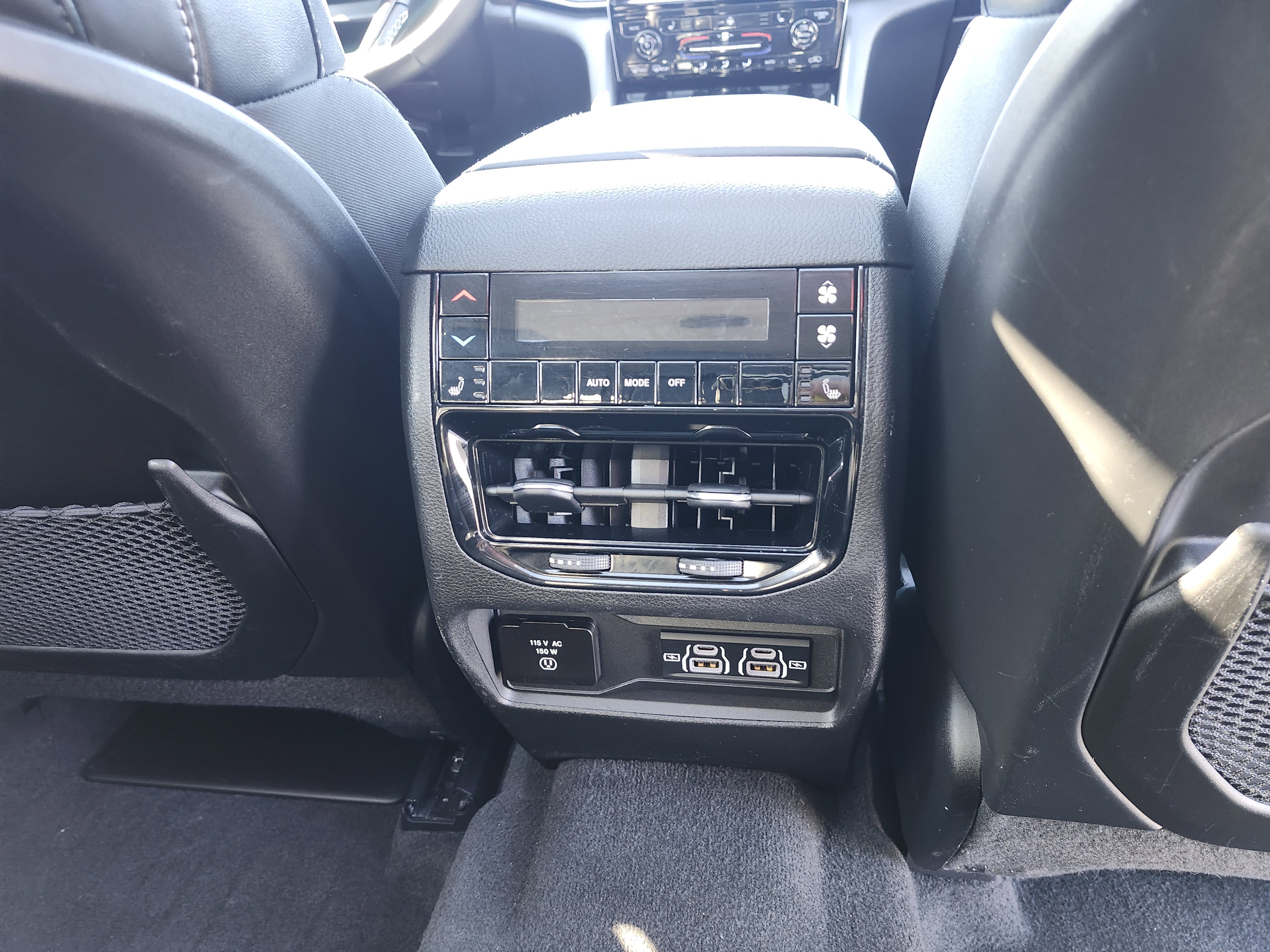 Used 2021 Jeep Grand Cherokee L Limited w/ Trailer Tow Group (B) image 22