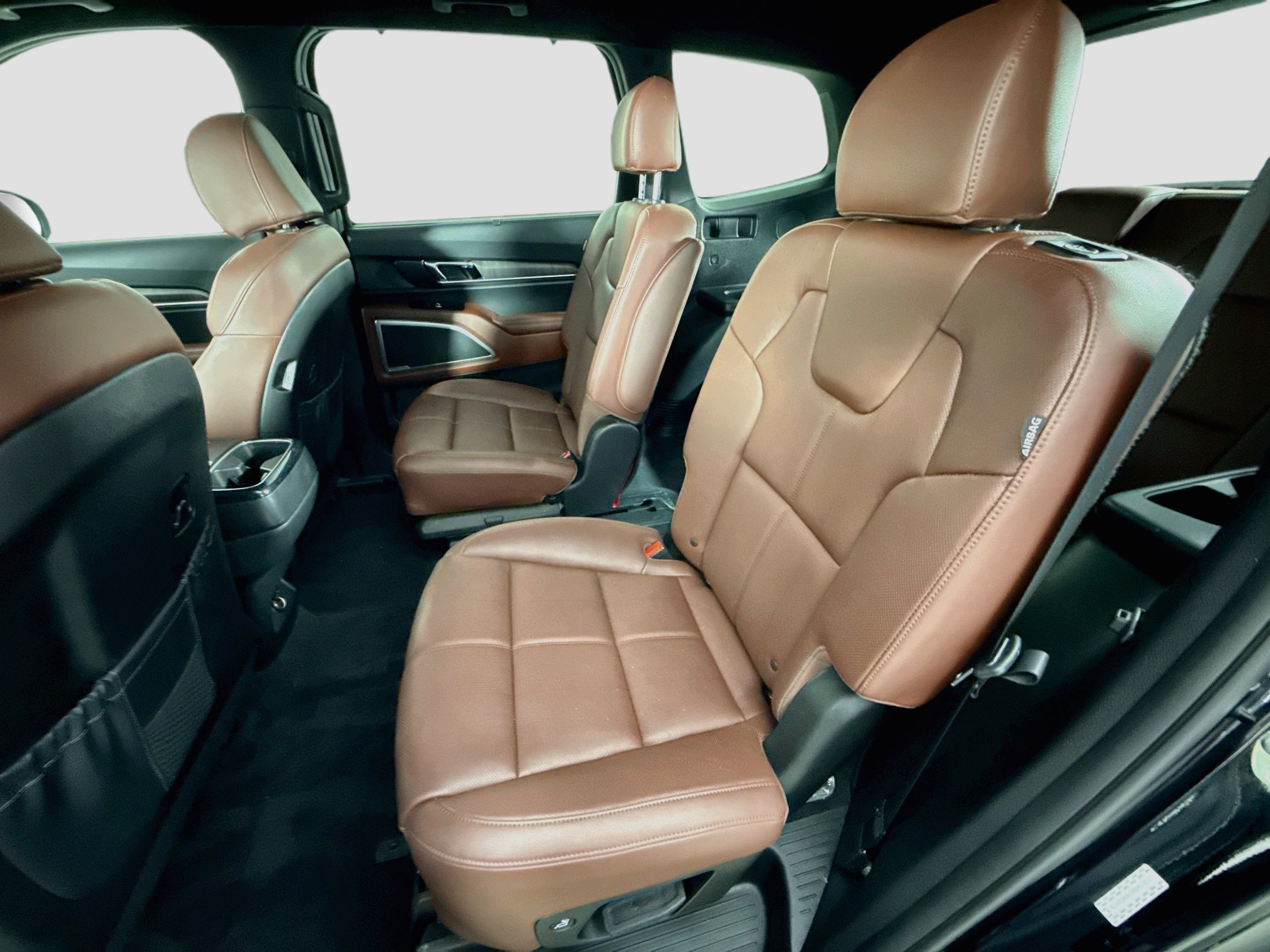 Used 2024 Kia Telluride EX w/ EX Captain's Chair Package FWD image 25