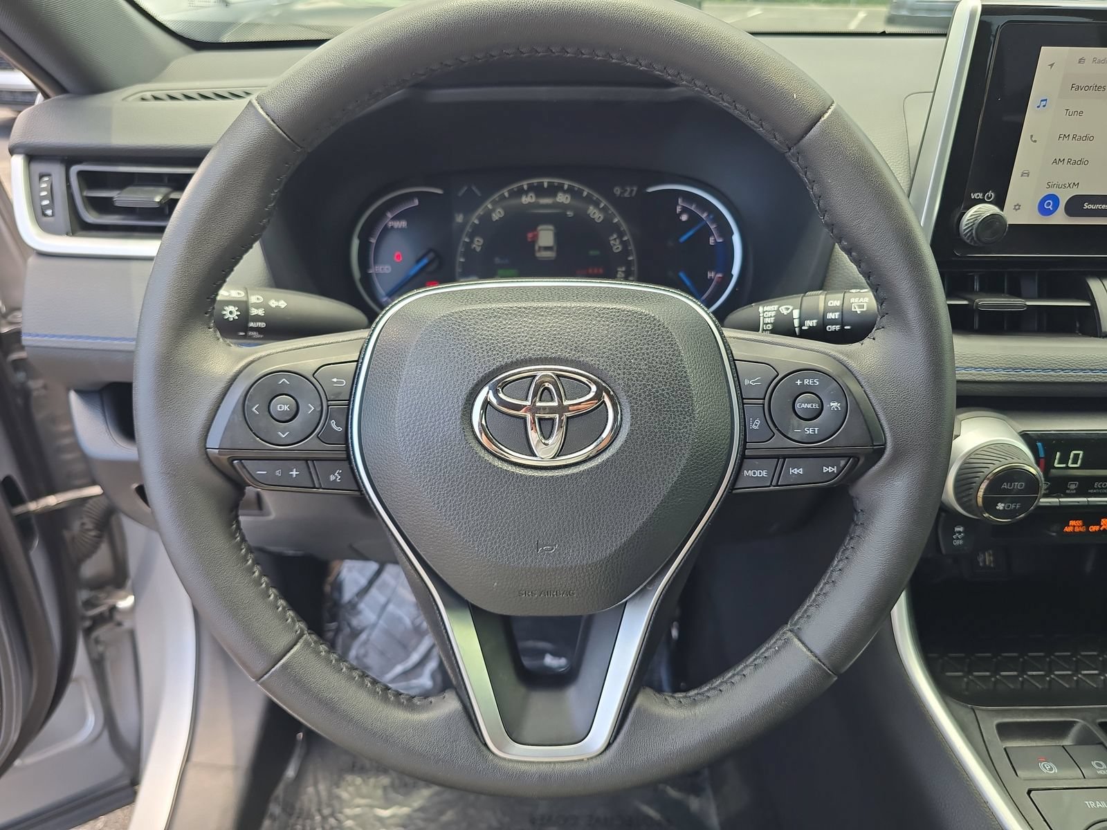 Used 2024 Toyota RAV4 SE AWD/4WD image 23