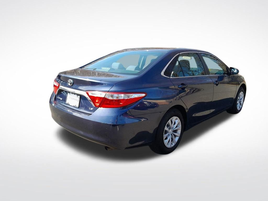 Used 2016 Toyota Camry LE image 8