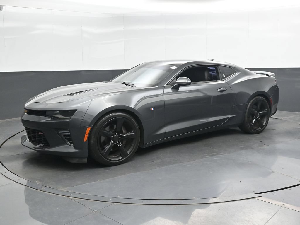 Used 2016 Chevrolet Camaro SS RWD image 8