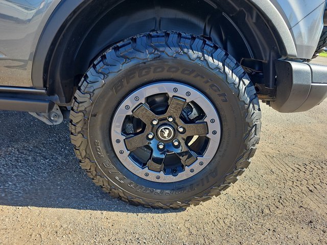 Used 2023 Ford Bronco Badlands image 36
