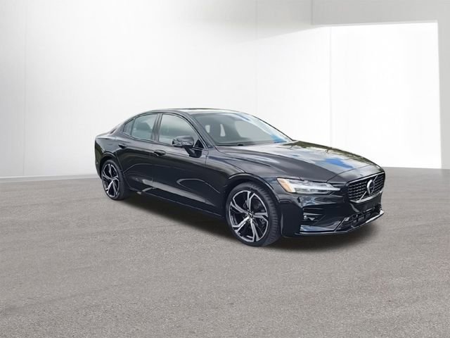 Used 2024 Volvo S60 B5 Plus AWD/4WD image 2