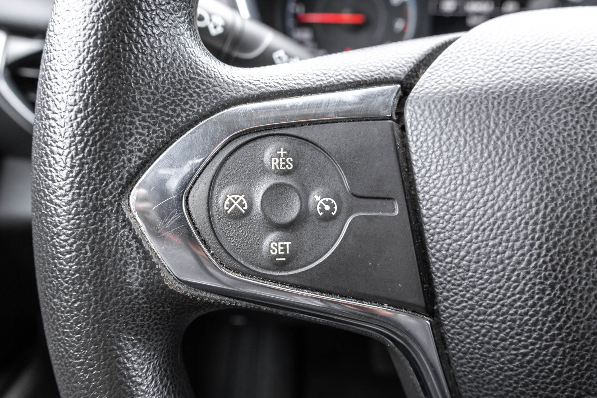 Used 2019 Chevrolet Traverse LS FWD image 23
