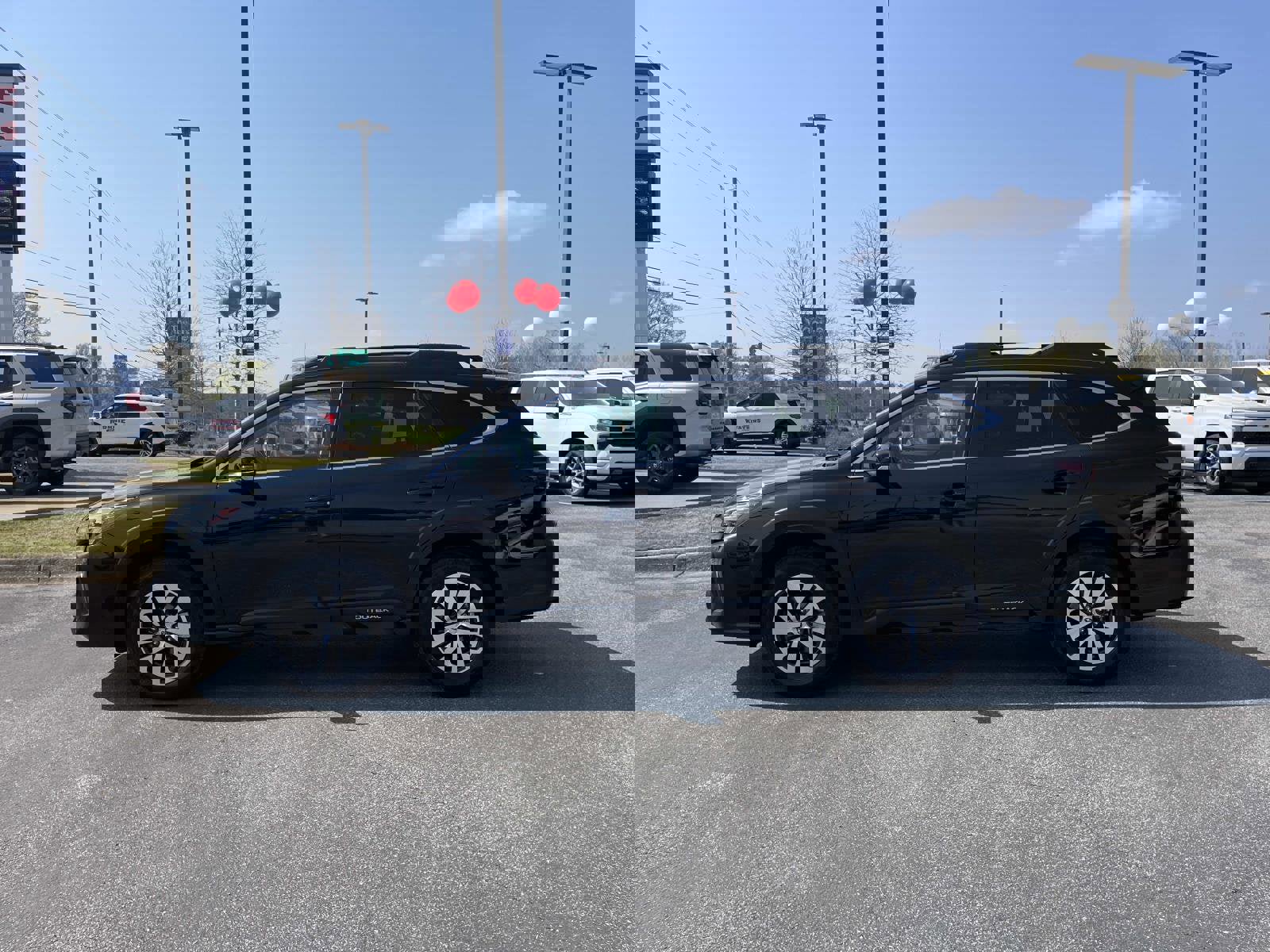 Used 2023 Subaru Outback Premium image 8