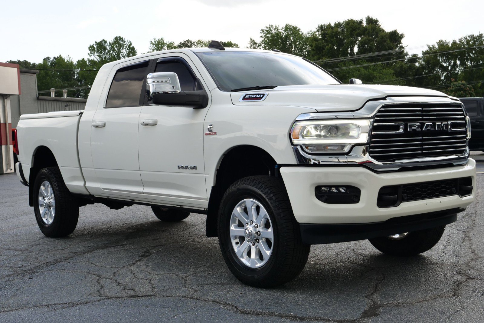 Used 2023 RAM 2500 Laramie AWD/4WD image 4