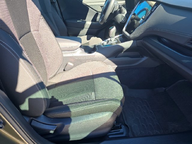 Used 2025 Subaru Outback Premium w/ Popular Package #1A AWD/4WD image 22