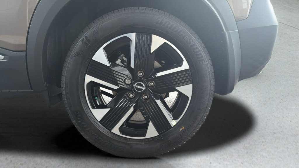 New 2026 Nissan Kicks SV w/ Cold Weather Package AWD/4WD image 15