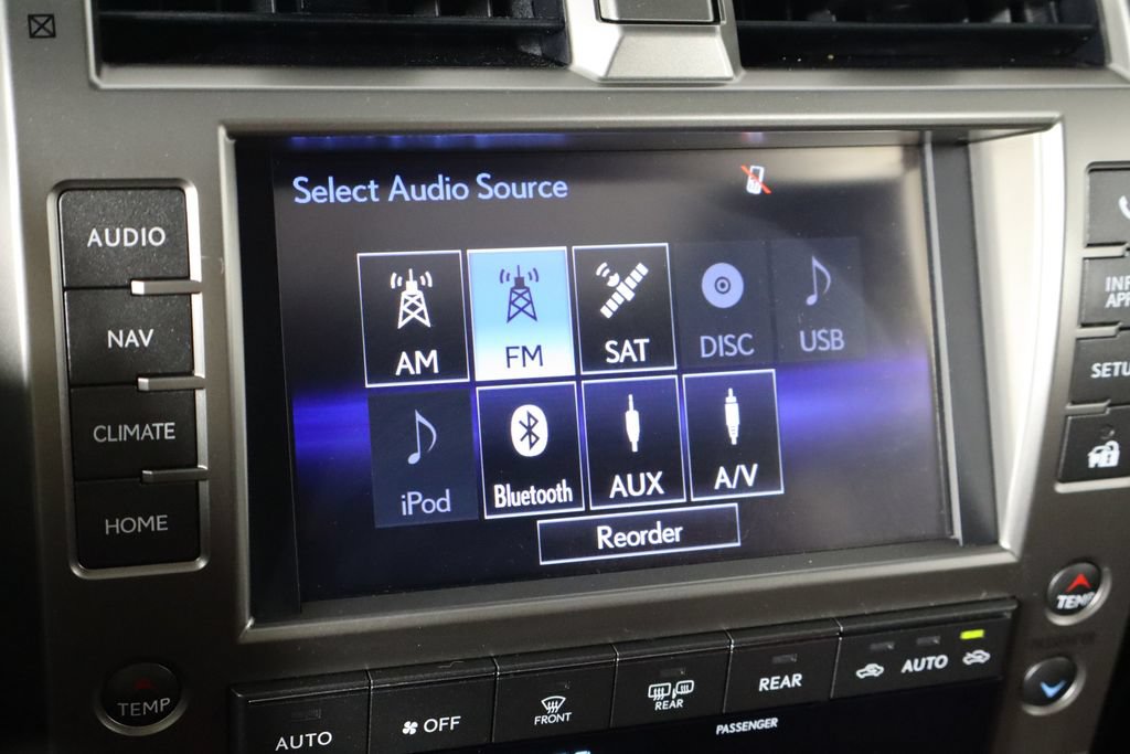 Used 2021 Lexus GX 460 Luxury w/ Accessory Package AWD/4WD image 33