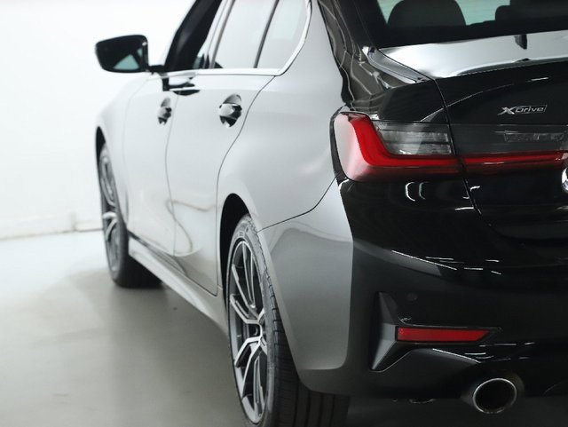 Used 2022 BMW 330i xDrive Sedan w/ Premium Package 2 image 6