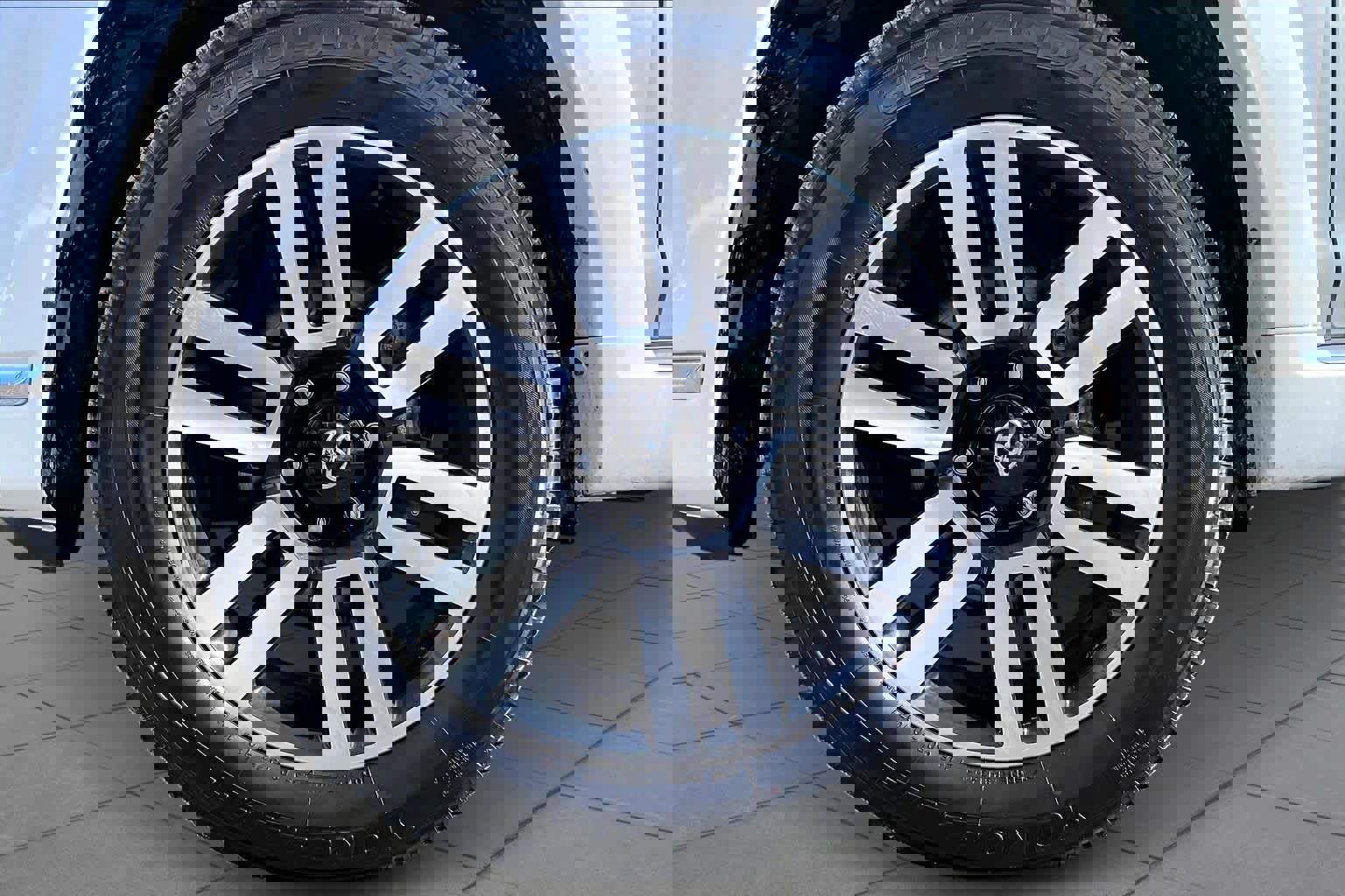 Used 2023 Toyota 4Runner Limited image 11