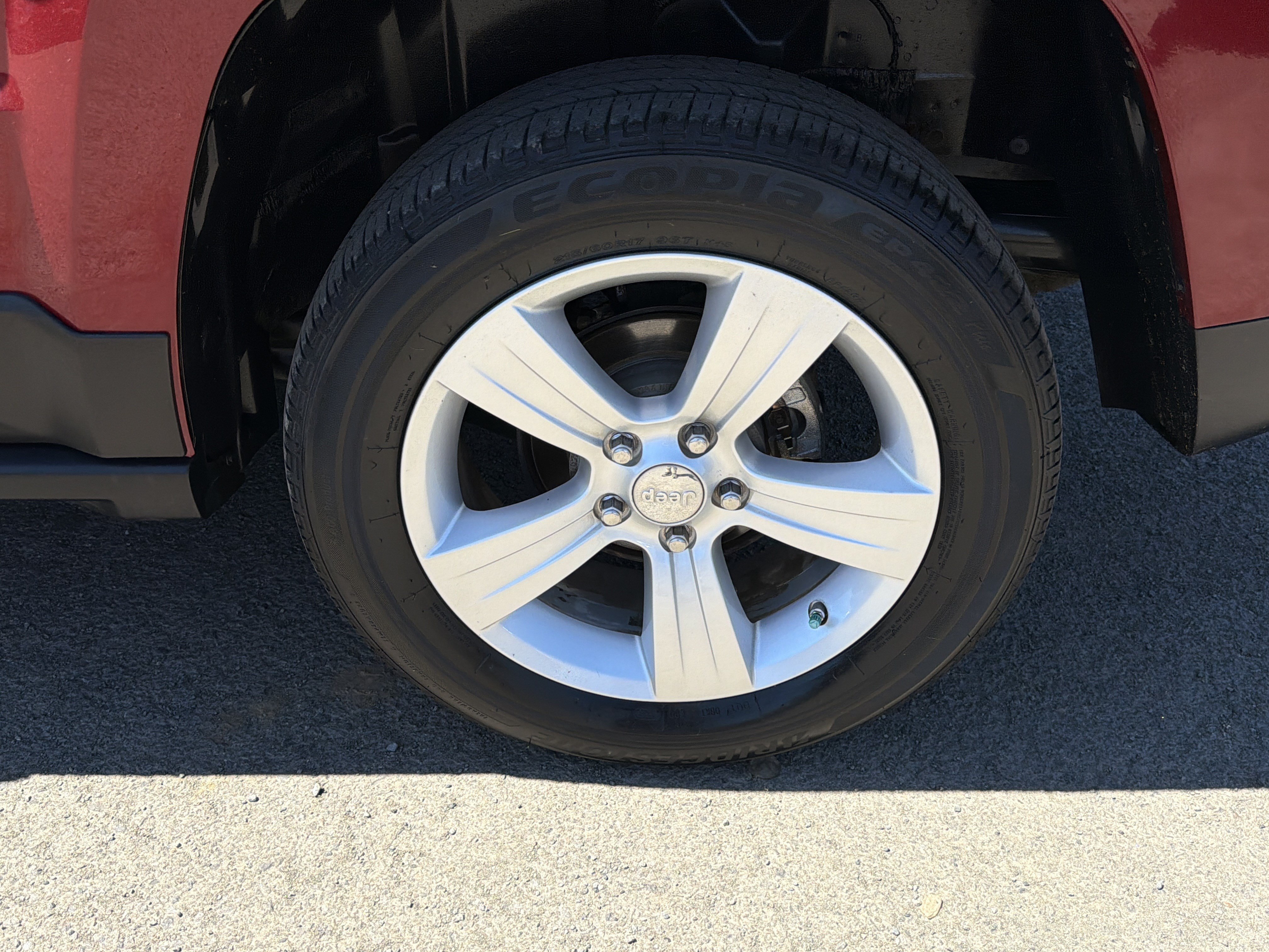Used 2012 Jeep Patriot Latitude w/ Sun/Sound Group AWD/4WD image 26