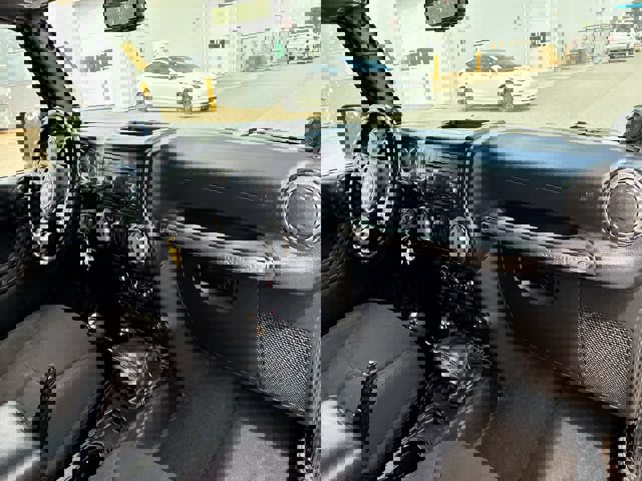 Used 2013 Jeep Wrangler Sport image 25